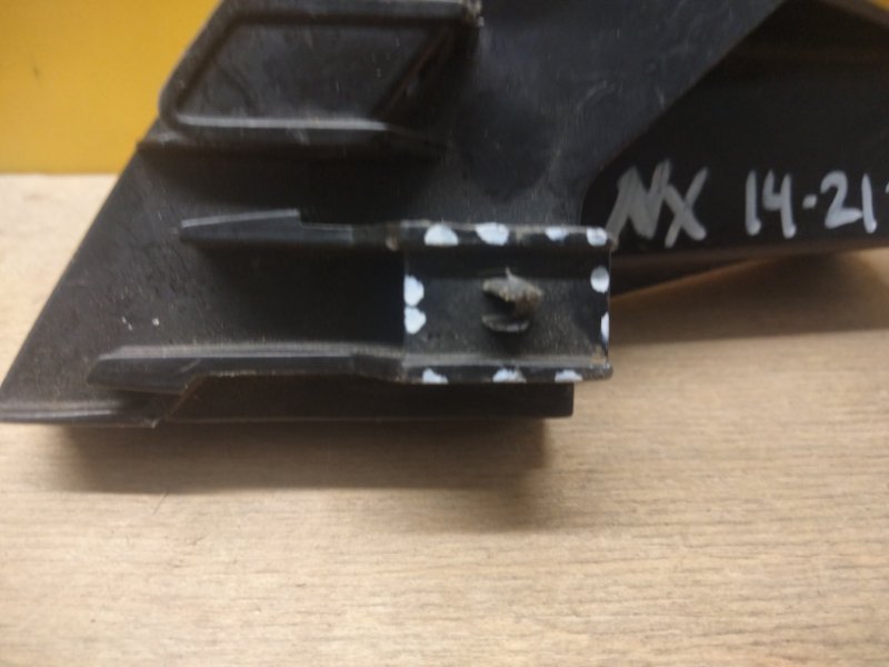 Кронштейн заднего бампера правый NX 14-21 Кронштейн заднего бампера правый NX 14-21