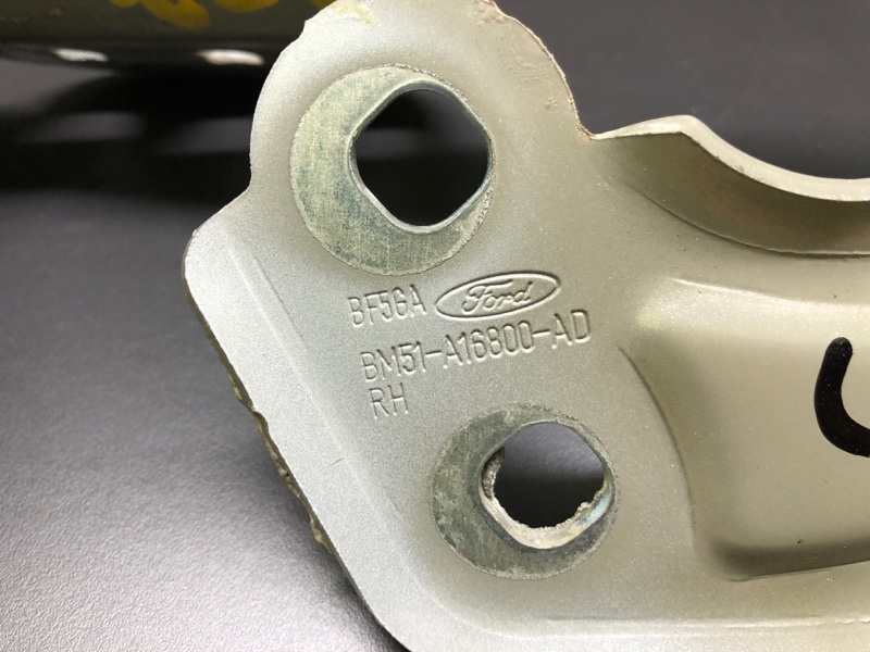 Петля капота правая FOCUS 10-18 2018 2.0 C20HDEX