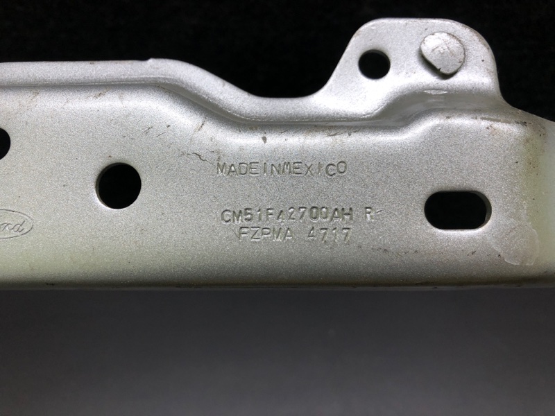 Петля крышки багажника правая FOCUS 10-18 2018 2.0 C20HDEX