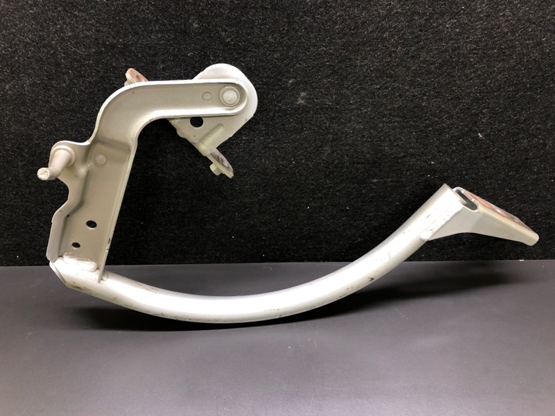 Петля крышки багажника левая FORD FOCUS 10-18 2.0 C20HDEX