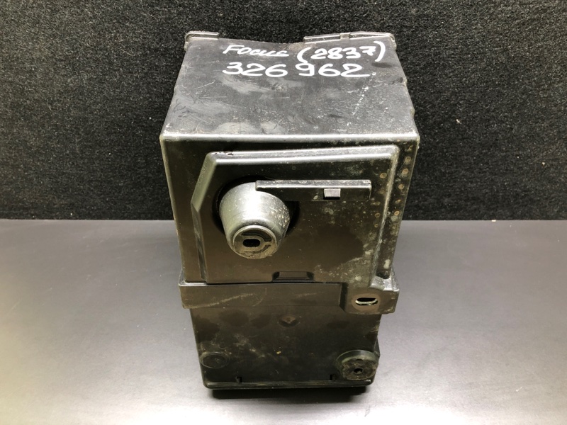 Полка аккумулятора FORD FOCUS 10-18 2.0 C20HDEX