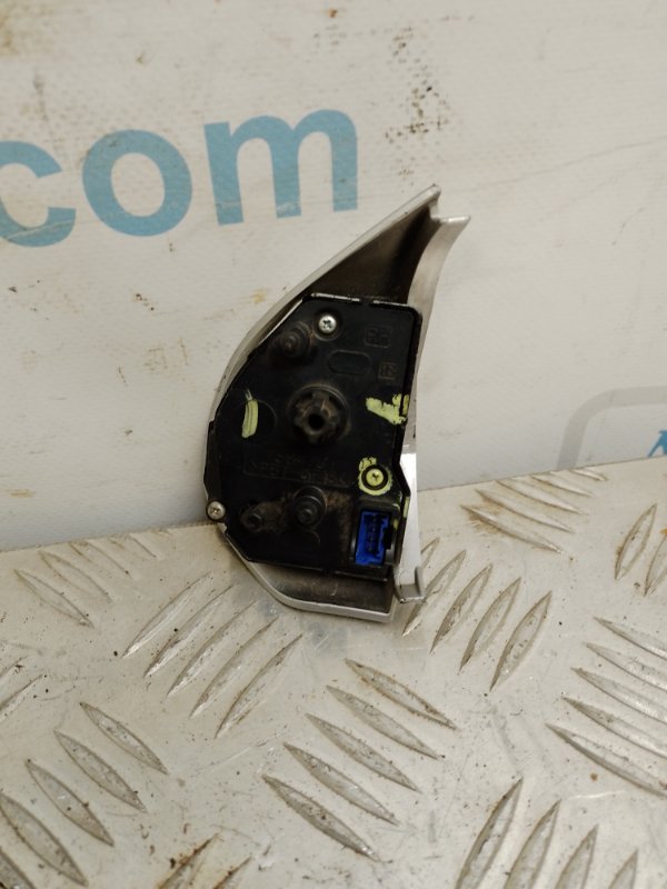 Кнопки на руль правые MITSUBISHI OUTLANDER XL 05-13