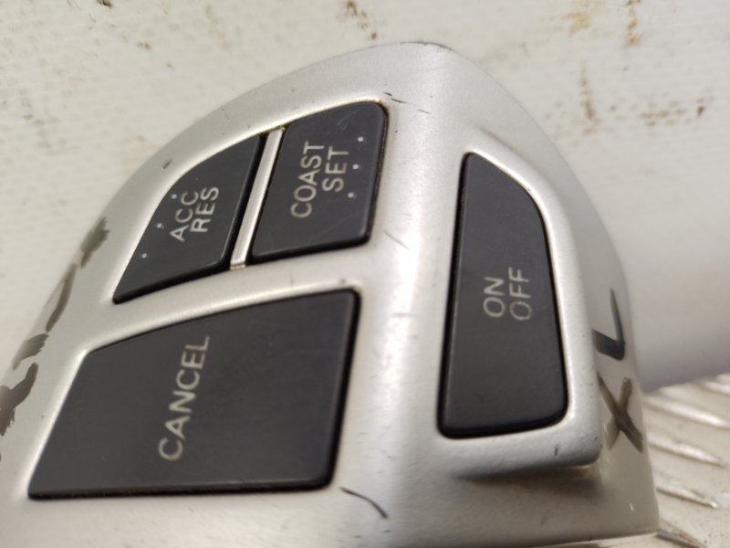 Кнопки на руль правые OUTLANDER XL 05-13