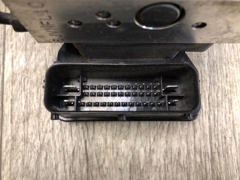 Блок ABS ELANTRA MD 10-15 2014 1.8 G4NB