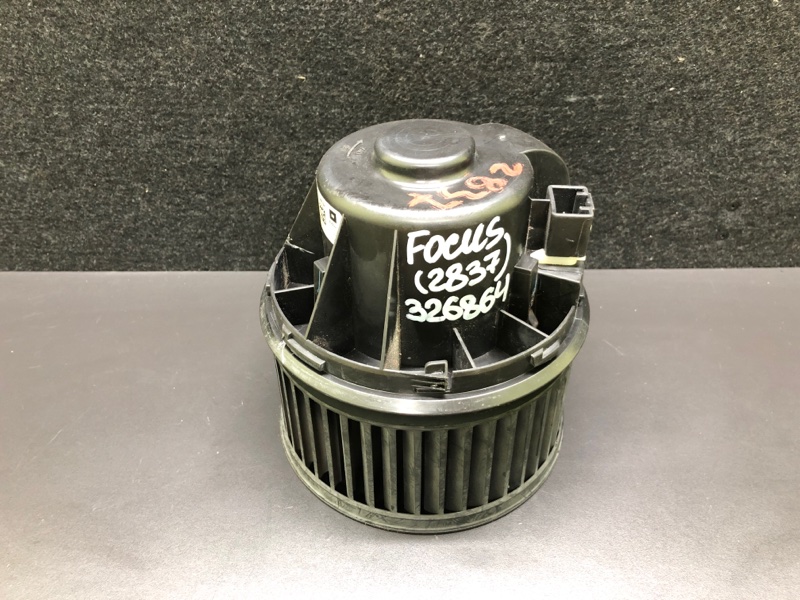 Моторчик печки FORD FOCUS 10-18 2018 2.0 C20HDEX H1FZ-19805-B Б/У