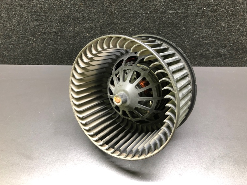 Моторчик печки FORD FOCUS 10-18 2.0 C20HDEX