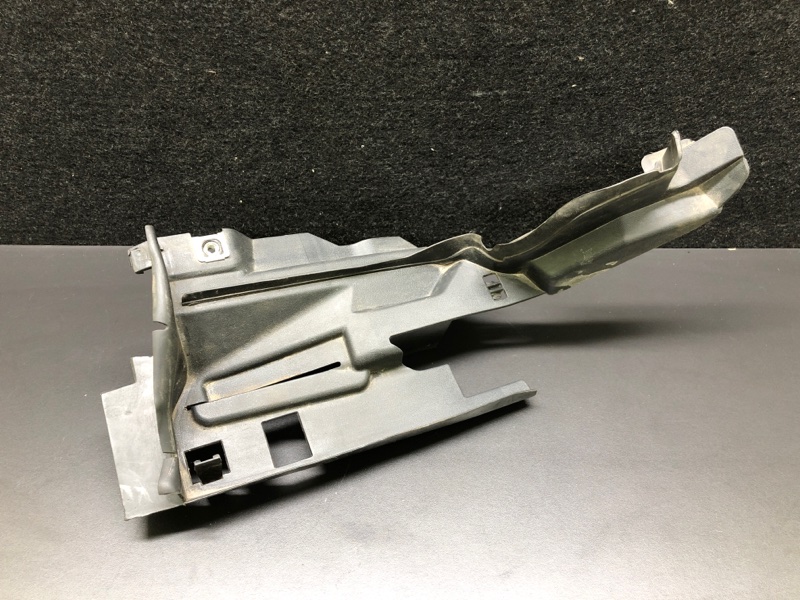 Накладка крыла левая FORD FOCUS 10-18 2018 2.0 C20HDEX CP9Z-5802039-A Б/У