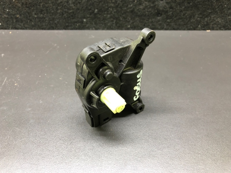 Моторчик заслонки печки FORD FOCUS 10-18 2018 2.0 C20HDEX CV6Z-18731-A Б/У