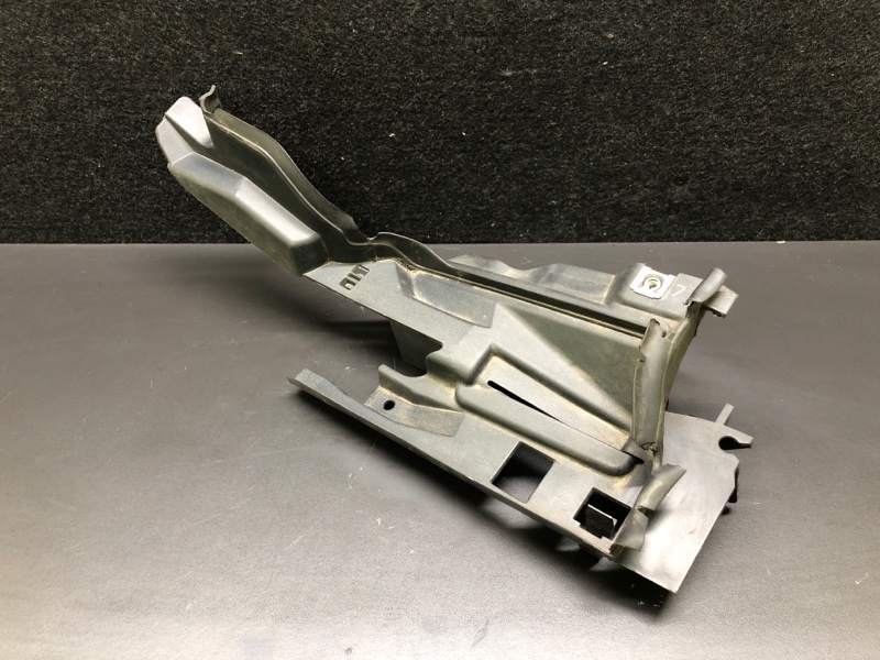 Накладка крыла правая FOCUS 10-18 2018 2.0 C20HDEX