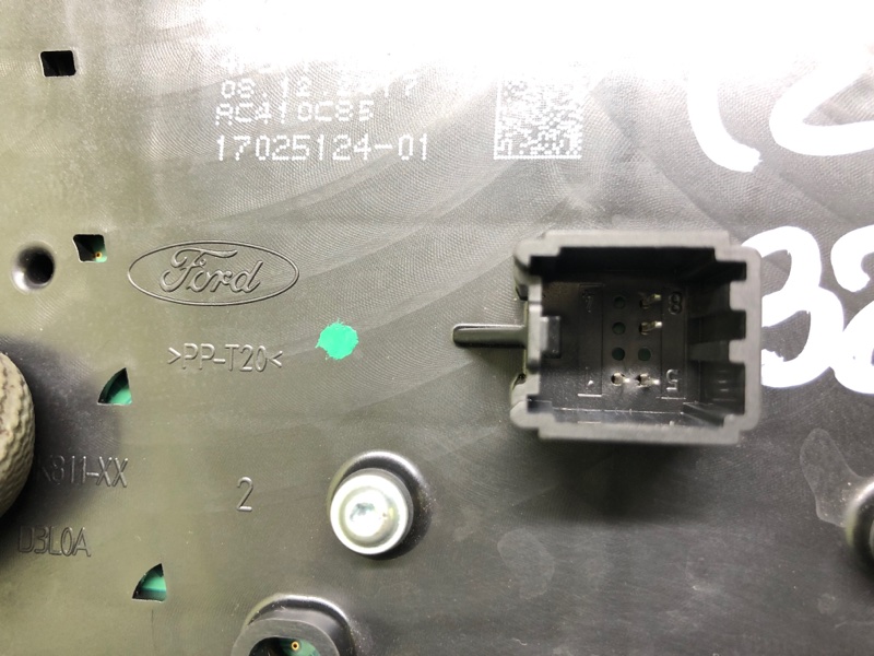 Блок управления мультимедиа FOCUS 10-18 2018 2.0 C20HDEX