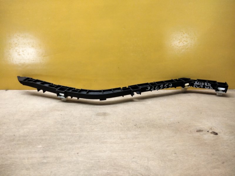 Кронштейн заднего бампера левый ACCORD CL7 / TSX 03-08