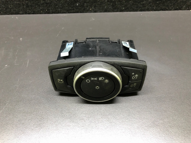 Блок управления освещением FOCUS 10-18 2018 2.0 C20HDEX