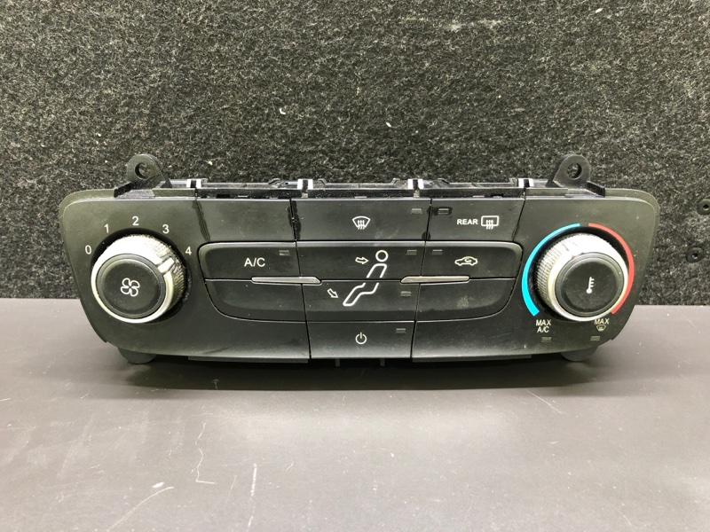 Блок управления печкой FORD FOCUS 10-18 2018 2.0 C20HDEX F1EZ-19980-T Б/У