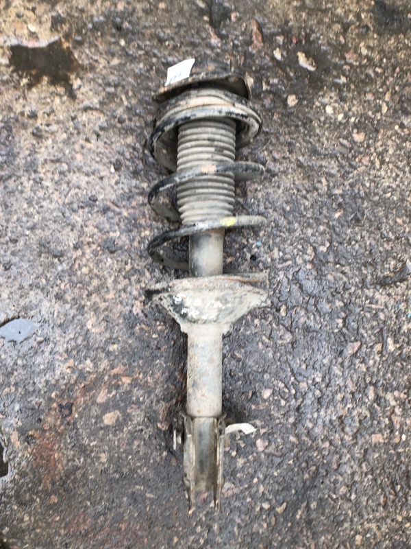 Амортизатор передний левый SUBARU FORESTER SG 02-07