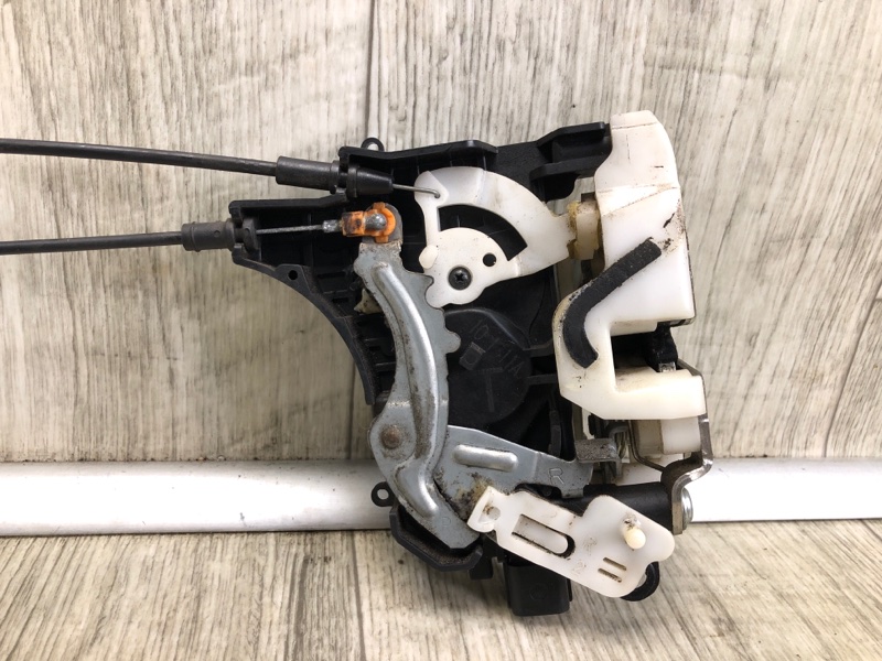 Замок двери задний правый LANCER X 10 07-15 2010 2.0 4B11