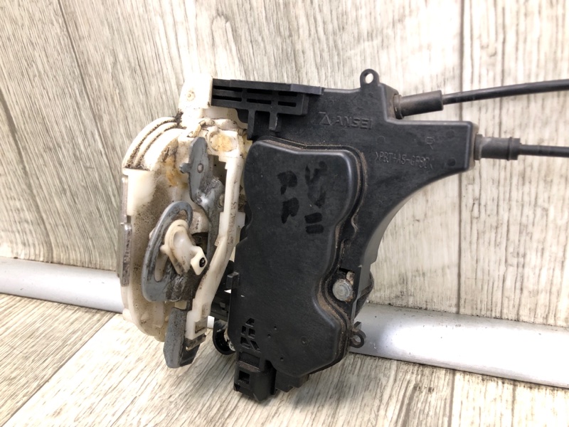 Замок двери задний правый LANCER X 10 07-15 2010 2.0 4B11