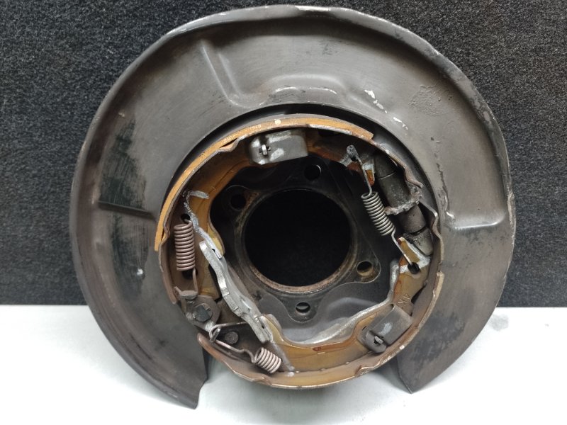 Запчасть тормозной механизм задний правый TOYOTA CAMRY 55 14-17 2015 ASV50 2.5 2ARFE 46503-06080 Б/У Тормозной механизм задний правый TOYOTA CAMRY 55 14-17 2015 ASV50 2.5 2ARFE 46503-06080 Б/У