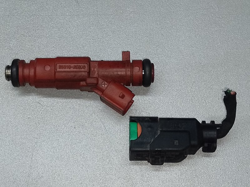 Форсунка топливная HYUNDAI ELANTRA AD 16- 2017 AD 2.0 G4NH 35310-2E000 Б/У