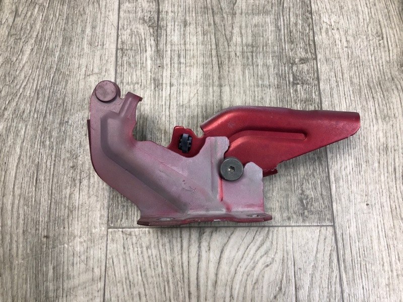 Петля капота правая MITSUBISHI LANCER X 10 07-15 2.0 4B11