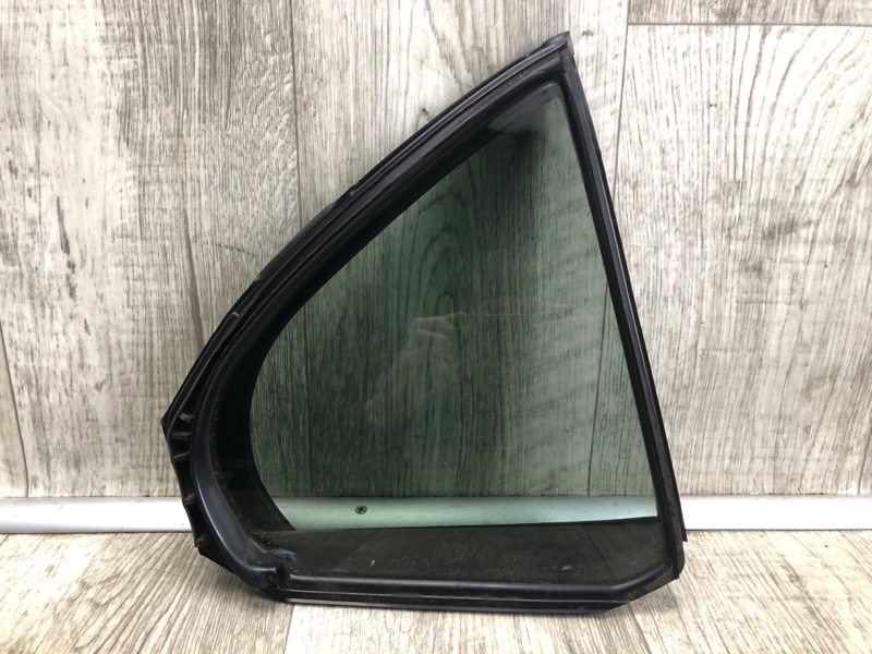 Стекло двери глухое заднее правое MITSUBISHI LANCER X 10 07-15 2010 2.0 4B11 5740A018 Б/У