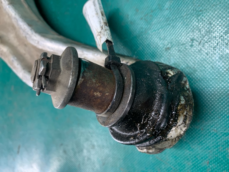 Рычаг передней подвески нижний передний левый MDX (YD2) 06-13 2010 YD2 3.7 J37A1