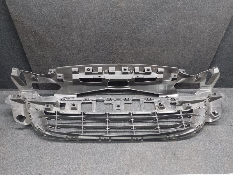 Решетка переднего бампера MX-5 15-