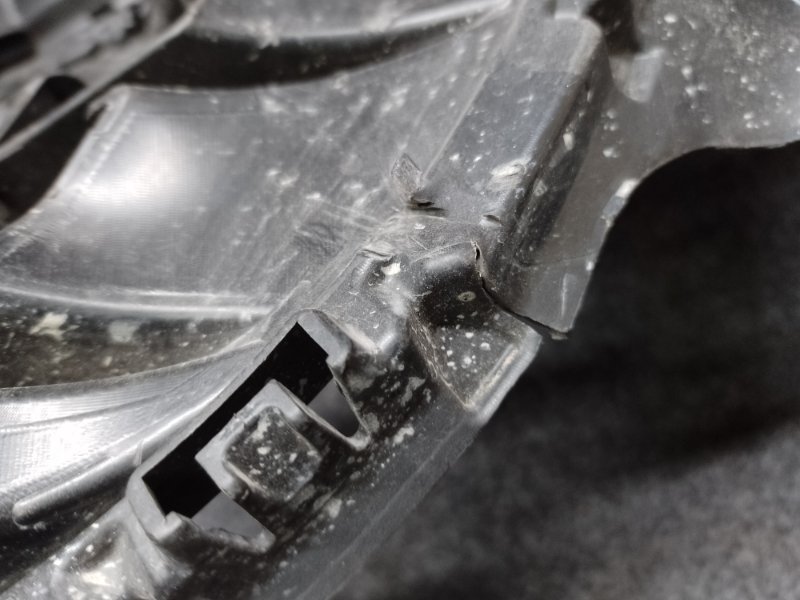 Решетка переднего бампера MX-5 15-