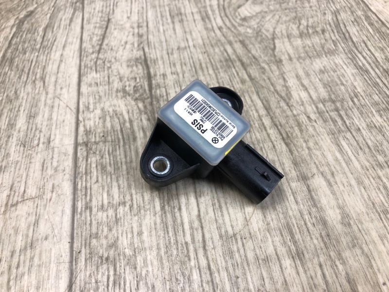 Датчик удара передний правый SONATA LF 2014- 2015 2.0 G4NG