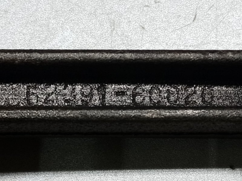 Кронштейн редуктора передний правый LAND CRUISER PRADO 120 02-09