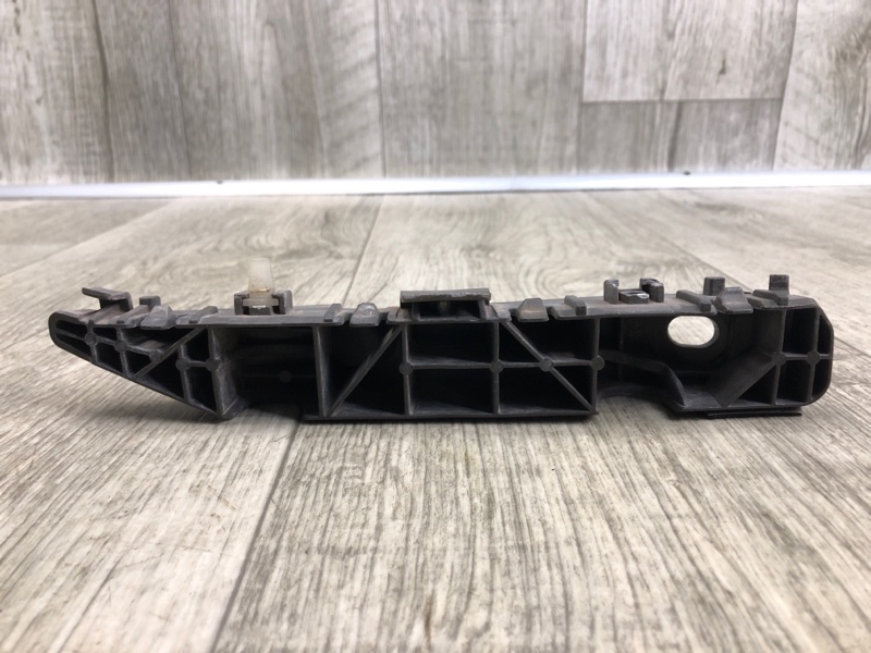 Кронштейн переднего бампера правый SONATA LF 2014- 2015 2.0 G4NG Кронштейн переднего бампера правый SONATA LF 2014- 2015 2.0 G4NG