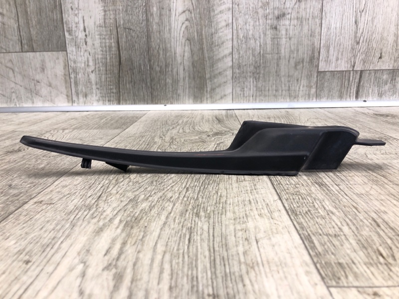 Пластик под лобовое стекло / Жабо правый RX350/450 09-15 2011 2GR-FXE 3.5L