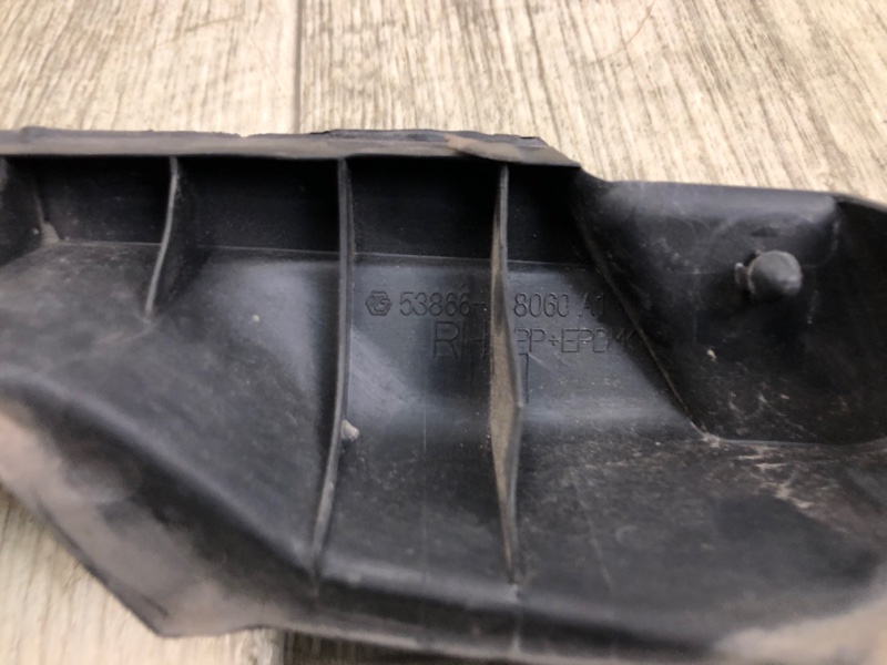 Пластик под лобовое стекло / Жабо правый RX350/450 09-15 2011 2GR-FXE 3.5L