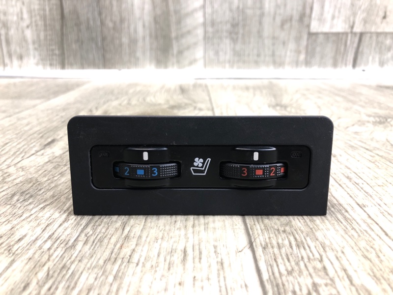 Блок управления подогревом сидений LEXUS RX350/450 09-15 2011 2GR-FXE 3.5L 84751-48110 Б/У