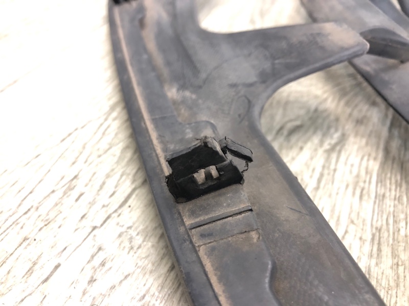 Накладка бампера передняя левая RX350/450 09-15 2011 2GR-FXE 3.5L