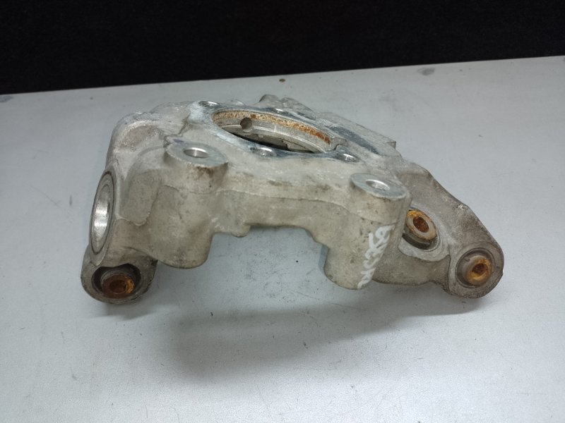 Цапфа задняя левая ALTIMA 19- 2019 L34 PR25DD