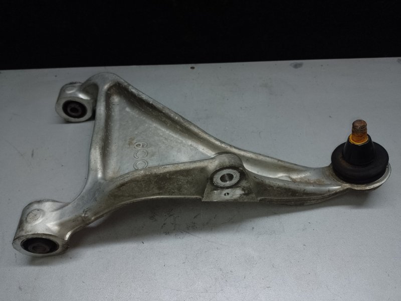 Рычаг задней подвески поперечный верхний правый NISSAN ALTIMA 19- L34 PR25DD