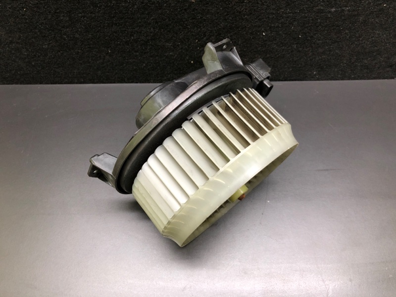 Моторчик печки ACURA MDX (YD2) 06-13 YD2 3.7 J37A1 Моторчик печки ACURA MDX (YD2) 06-13 YD2 3.7 J37A1