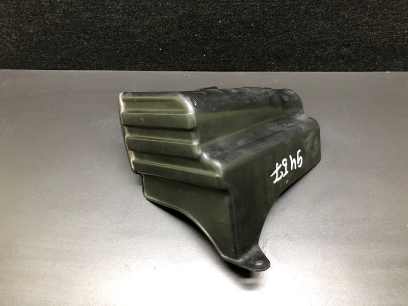 Пластик подкапотного отсека ACURA MDX (YD2) 06-13 YD2 3.7 J37A1