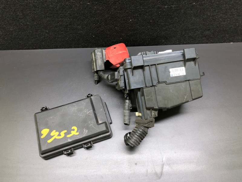 Блок предохранителей моторный отсек ACURA MDX (YD2) 06-13 YD2 3.7 J37A1