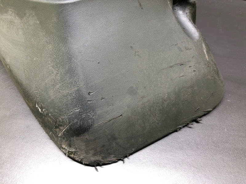 Брызговик передний левый MDX (YD2) 06-13 2007 YD2 3.7 J37A1