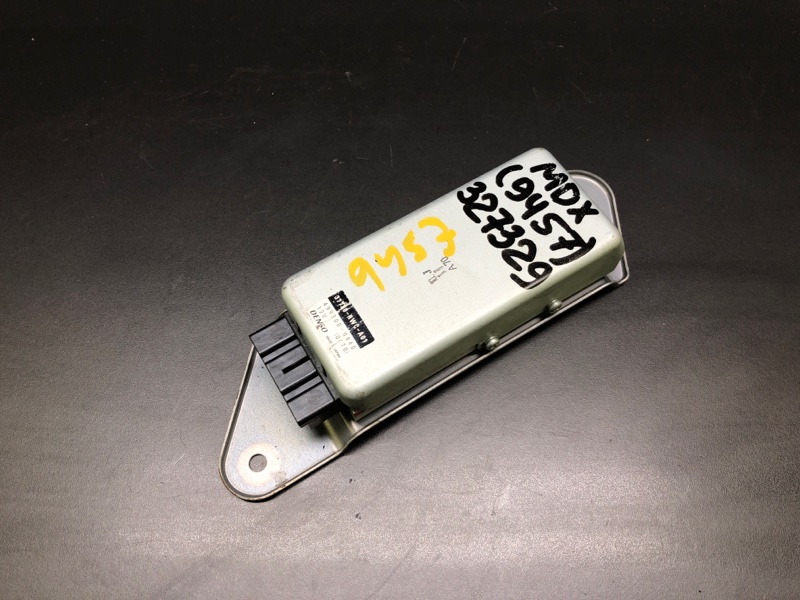 Блок управления топливным насосом ACURA MDX (YD2) 06-13 2007 YD2 3.7 J37A1 37720-RWC-A01 Б/У