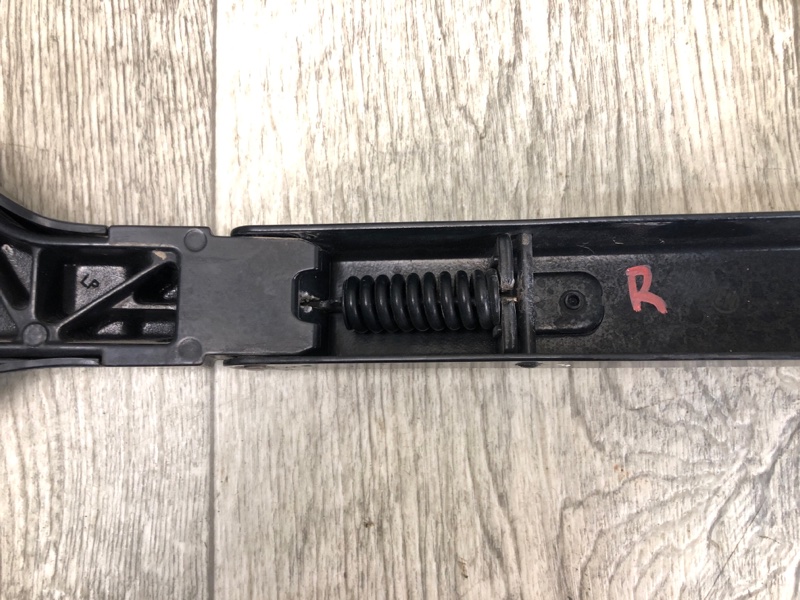 Поводок стеклоочистителя передний правый RX350/450 09-15 2011 2GR-FXE 3.5L