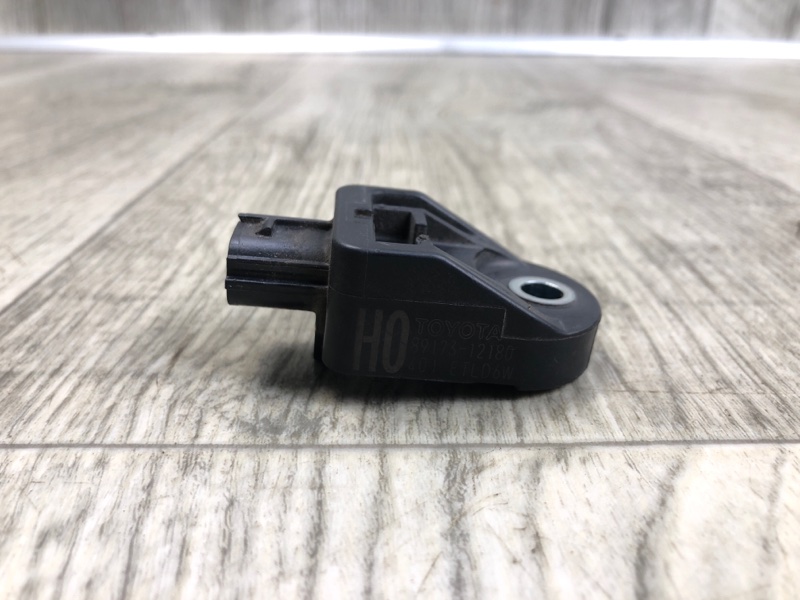 Датчик удара RAV4 13-19 2016 2.5 2ARFE Датчик удара RAV4 13-19 2016 2.5 2ARFE