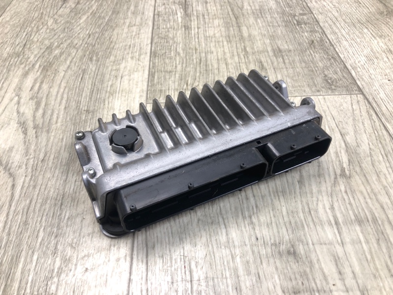 Запчасть блок управления двигателем TOYOTA RAV4 13-19 2016 2.5 2ARFE 89661-42V90 Б/У Блок управления двигателем TOYOTA RAV4 13-19 2016 2.5 2ARFE 89661-42V90 Б/У