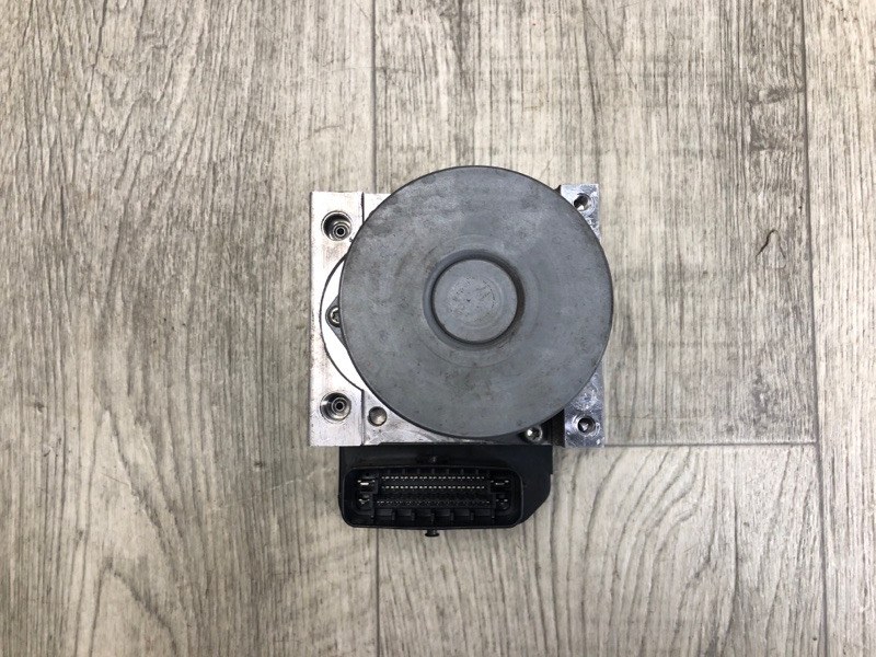 Блок ABS RAV4 13-19 2016 2.5 2ARFE Блок ABS RAV4 13-19 2016 2.5 2ARFE