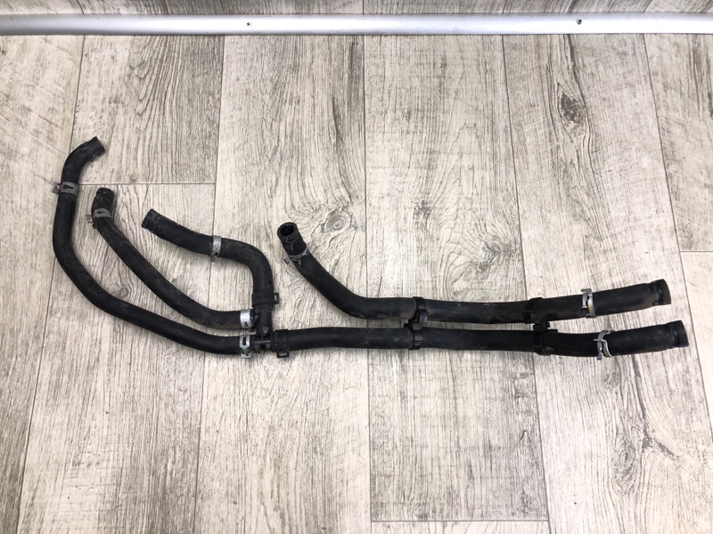 Патрубок системы охлаждения RAV4 13-19 2016 2.5 2ARFE Патрубок системы охлаждения RAV4 13-19 2016 2.5 2ARFE