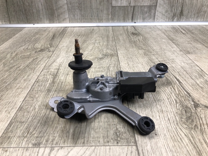 Моторчик стеклоочистителя задний RAV4 13-19 2016 2.5 2ARFE