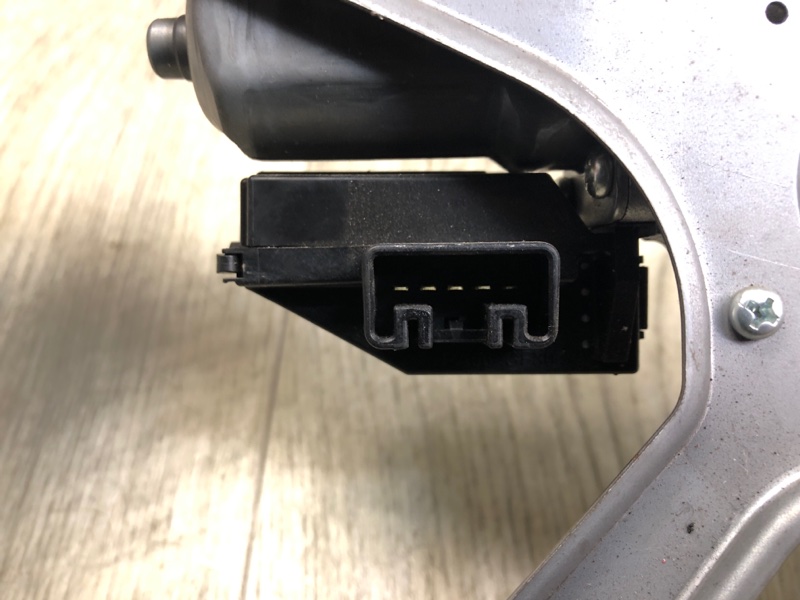 Моторчик стеклоочистителя задний RAV4 13-19 2016 2.5 2ARFE