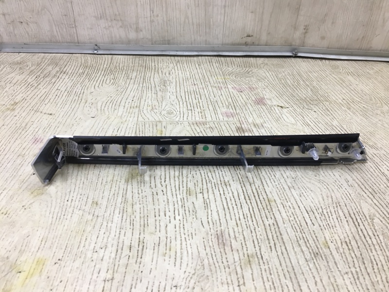 Накладка двери внутренняя задняя левая PORSCHE CAYENNE 10-18 4.8L Накладка двери внутренняя задняя левая PORSCHE CAYENNE 10-18 4.8L