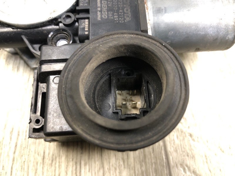 Стеклоподъемник передний левый RAV4 13-19 2016 2.5 2ARFE